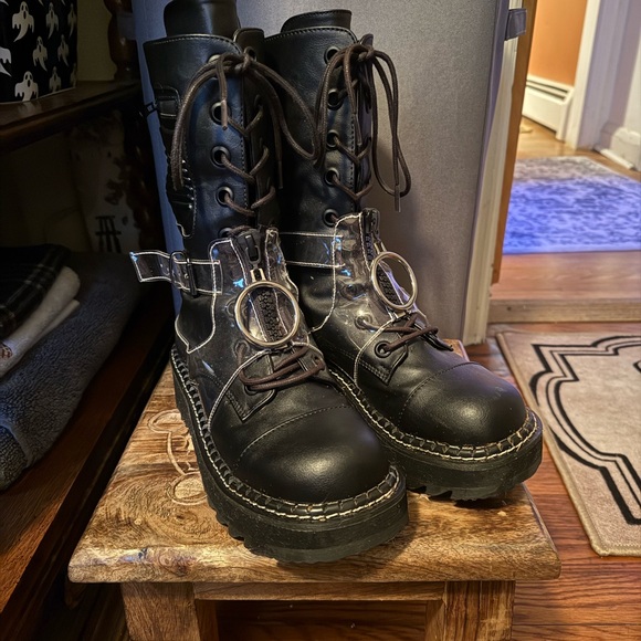 Demonia Lilith 271 Boots - Picture 3 of 6